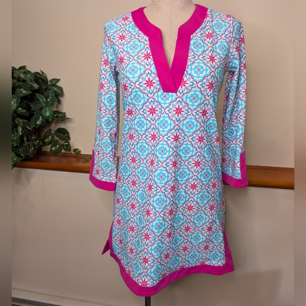 Aqua by Aqua Et Sol Tunic Dress Small Pink Blue Tile Print Resort Beach Cover Up